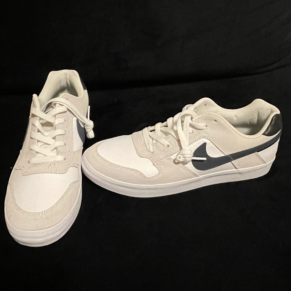 Nike SB Delta Force